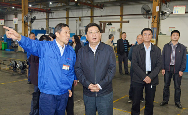 安庆市委书记魏晓明赴安庆车桥厂调研
